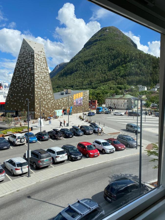 Andalsnes Sentrum Apartment No1 外观 照片